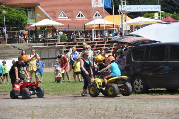 11. Kinderfest im Volksbank Stadion