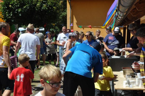 11. Kinderfest im Volksbank Stadion