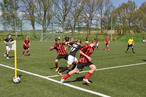 Bilder vom Spiel SSV Neustadt/Sachsen gegen VfL Pirna-Copitz 07 2.