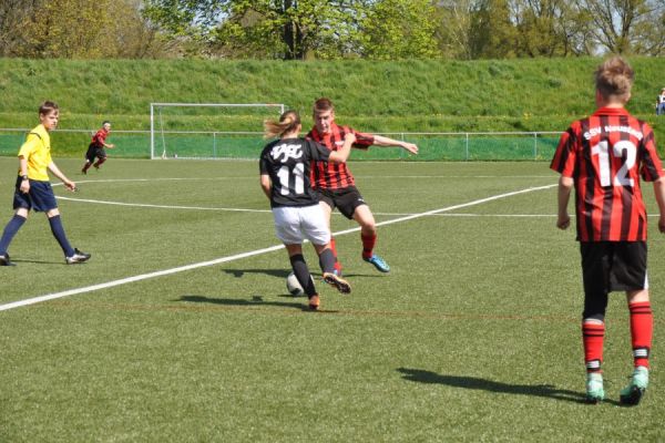 Bilder vom Spiel SSV Neustadt/Sachsen gegen VfL Pirna-Copitz 07 2.