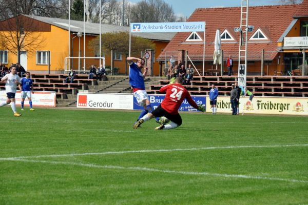Bilder vom Spiel SSV Neustadt/Sachsen gegen FV Blau-Weiß Stahl Freital 2.