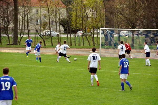 Bilder vom Spiel SSV Neustadt/Sachsen gegen FV Blau-Weiß Stahl Freital 2.