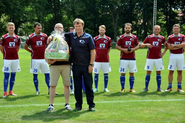 Bilder vom Spiel SSV Neustadt/Sachsen gegen SV Blau-Gelb Stolpen