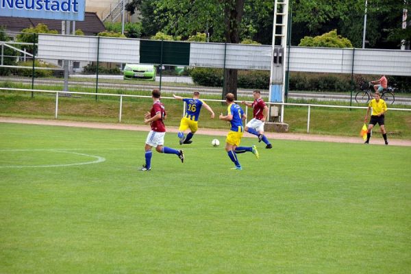 Bilder vom Spiel SSV Neustadt/Sachsen gegen SV Blau-Gelb Stolpen