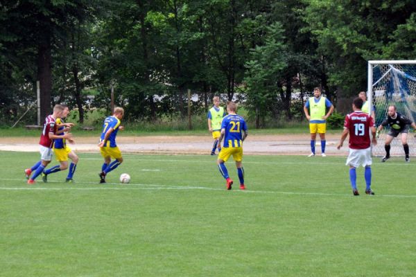 Bilder vom Spiel SSV Neustadt/Sachsen gegen SV Blau-Gelb Stolpen