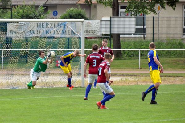 Bilder vom Spiel SSV Neustadt/Sachsen gegen SV Blau-Gelb Stolpen