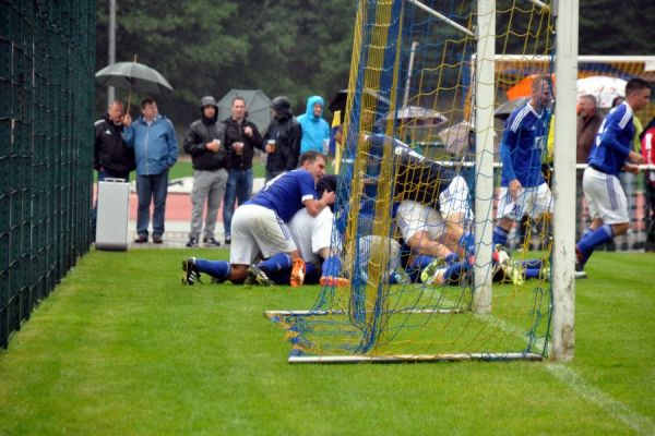 Bilder vom Spiel SSV Neustadt/Sachsen gegen 1. FC Pirna