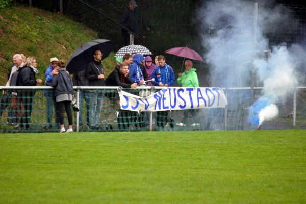 Bilder vom Spiel SSV Neustadt/Sachsen gegen 1. FC Pirna