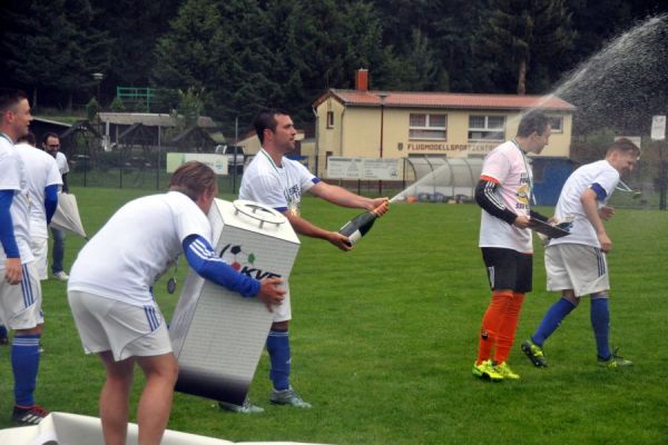 Bilder vom Spiel SSV Neustadt/Sachsen gegen 1. FC Pirna