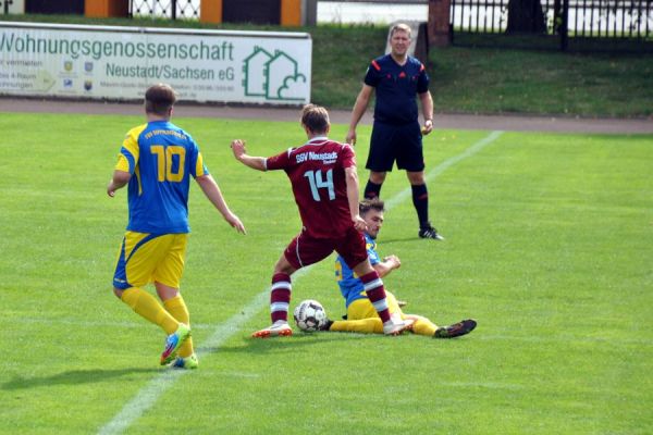 Bilder vom Spiel SSV Neustadt/Sachsen gegen FSV Dippoldiswalde