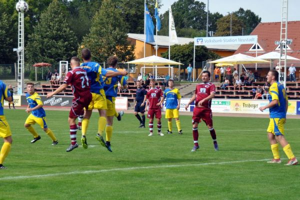 Bilder vom Spiel SSV Neustadt/Sachsen gegen FSV Dippoldiswalde