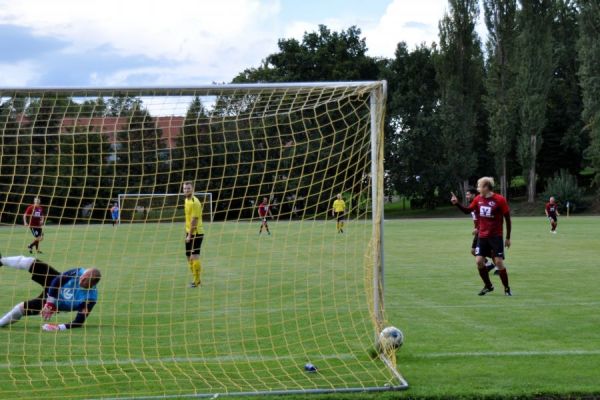 Bilder vom Spiel SSV Neustadt/Sachsen gegen SV Rabenau