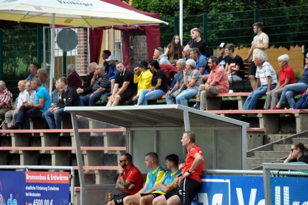 Bilder vom Spiel SSV Neustadt/Sachsen gegen SV Rabenau