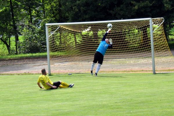 Bilder vom Spiel SSV Neustadt/Sachsen gegen SV Rabenau