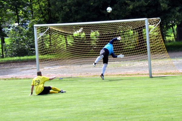 Bilder vom Spiel SSV Neustadt/Sachsen gegen SV Rabenau