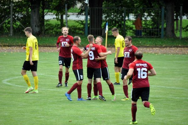 Bilder vom Spiel SSV Neustadt/Sachsen gegen SV Rabenau