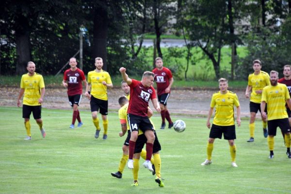 Bilder vom Spiel SSV Neustadt/Sachsen gegen SV Rabenau