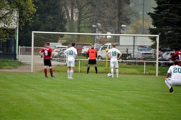 Bilder vom Spiel SSV Neustadt/Sachsen gegen Dorfhainer SV