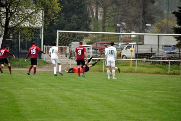 Bilder vom Spiel SSV Neustadt/Sachsen gegen Dorfhainer SV