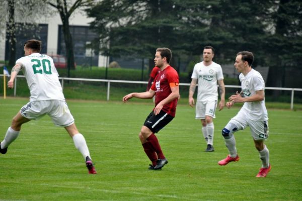 Bilder vom Spiel SSV Neustadt/Sachsen gegen Dorfhainer SV