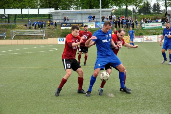 Bilder vom Spiel SSV 1862 Langburkersdorf 1. gegen SSV Neustadt/Sachsen