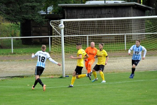 Bilder vom Spiel SSV Neustadt/Sachsen gegen SV Rabenau