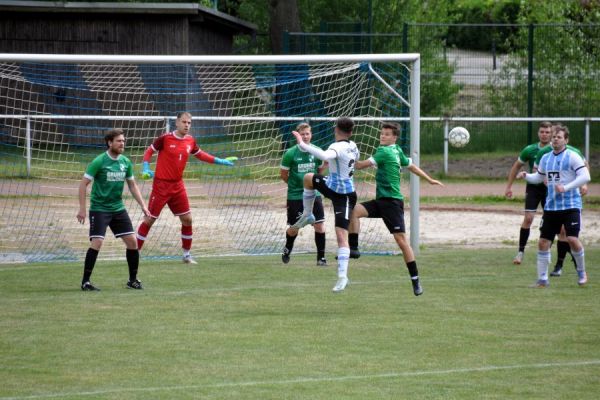 Bilder vom Spiel SSV Neustadt/Sachsen gegen TSV Graupa