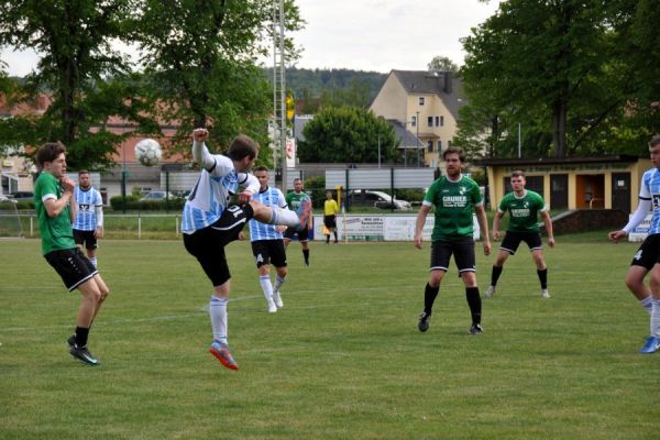 Bilder vom Spiel SSV Neustadt/Sachsen gegen TSV Graupa