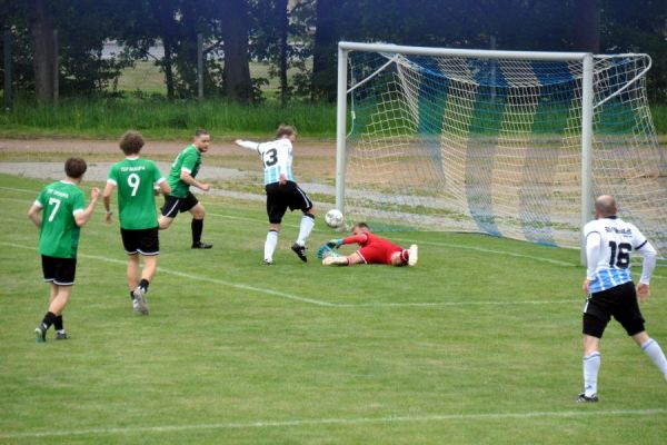 Bilder vom Spiel SSV Neustadt/Sachsen gegen TSV Graupa