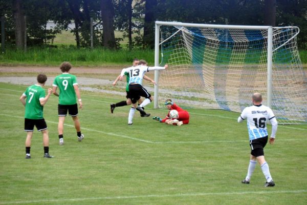 Bilder vom Spiel SSV Neustadt/Sachsen gegen TSV Graupa