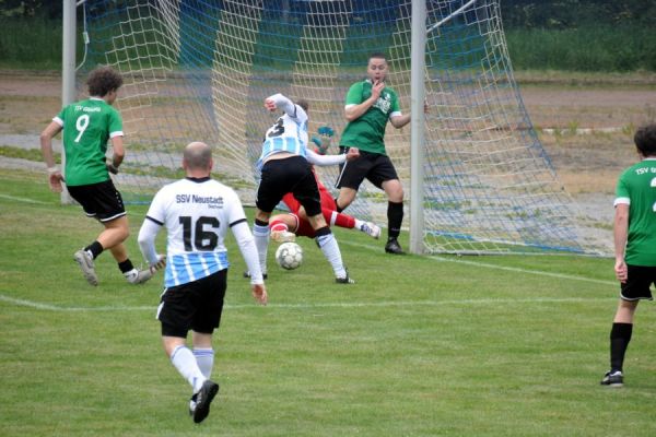 Bilder vom Spiel SSV Neustadt/Sachsen gegen TSV Graupa