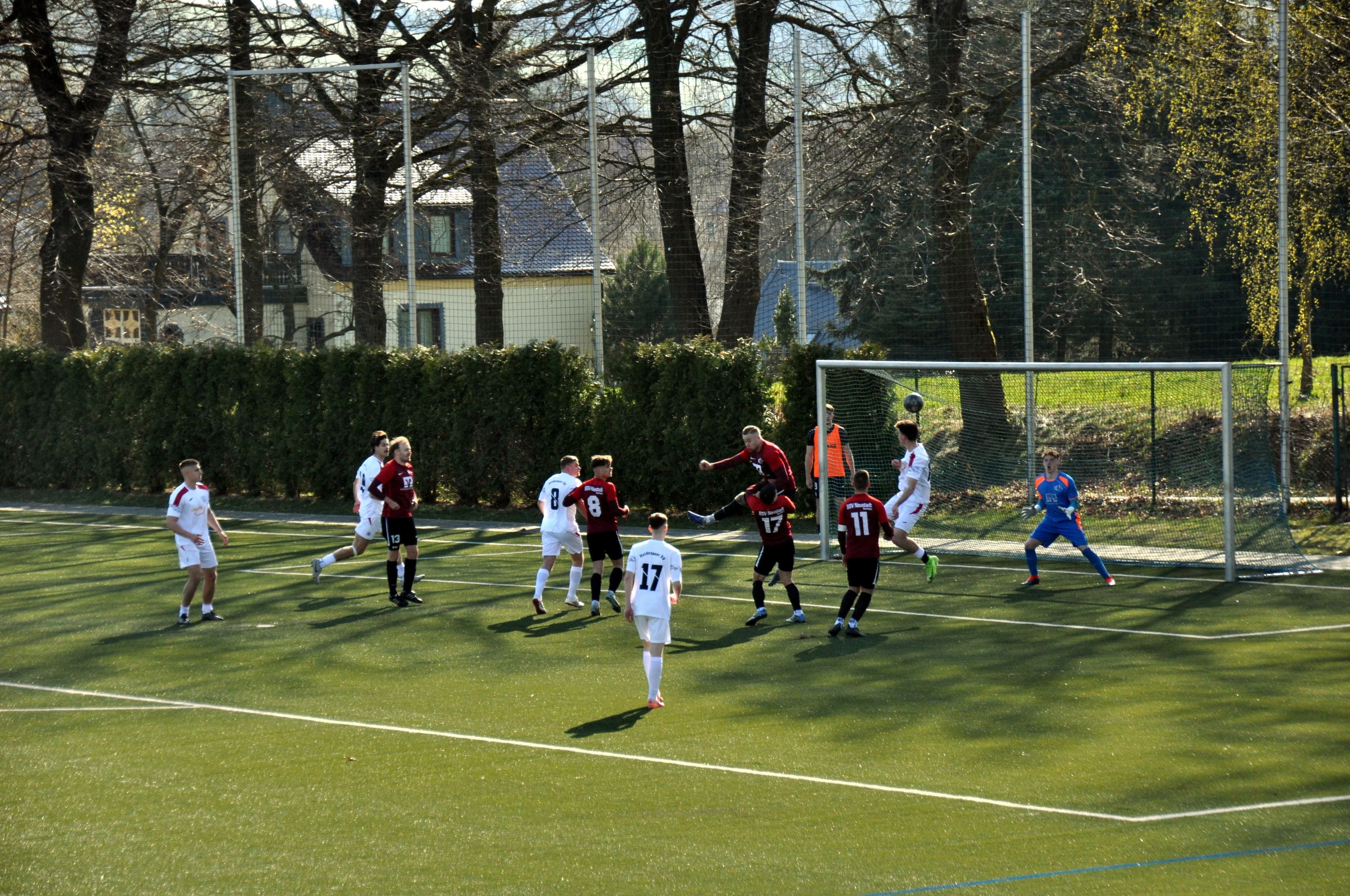 Unentschieden im Spitzenspiel