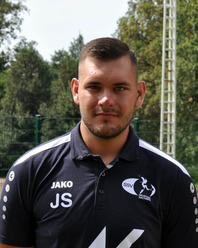 Jonas Schurz Betreuer1.Männer.jpg